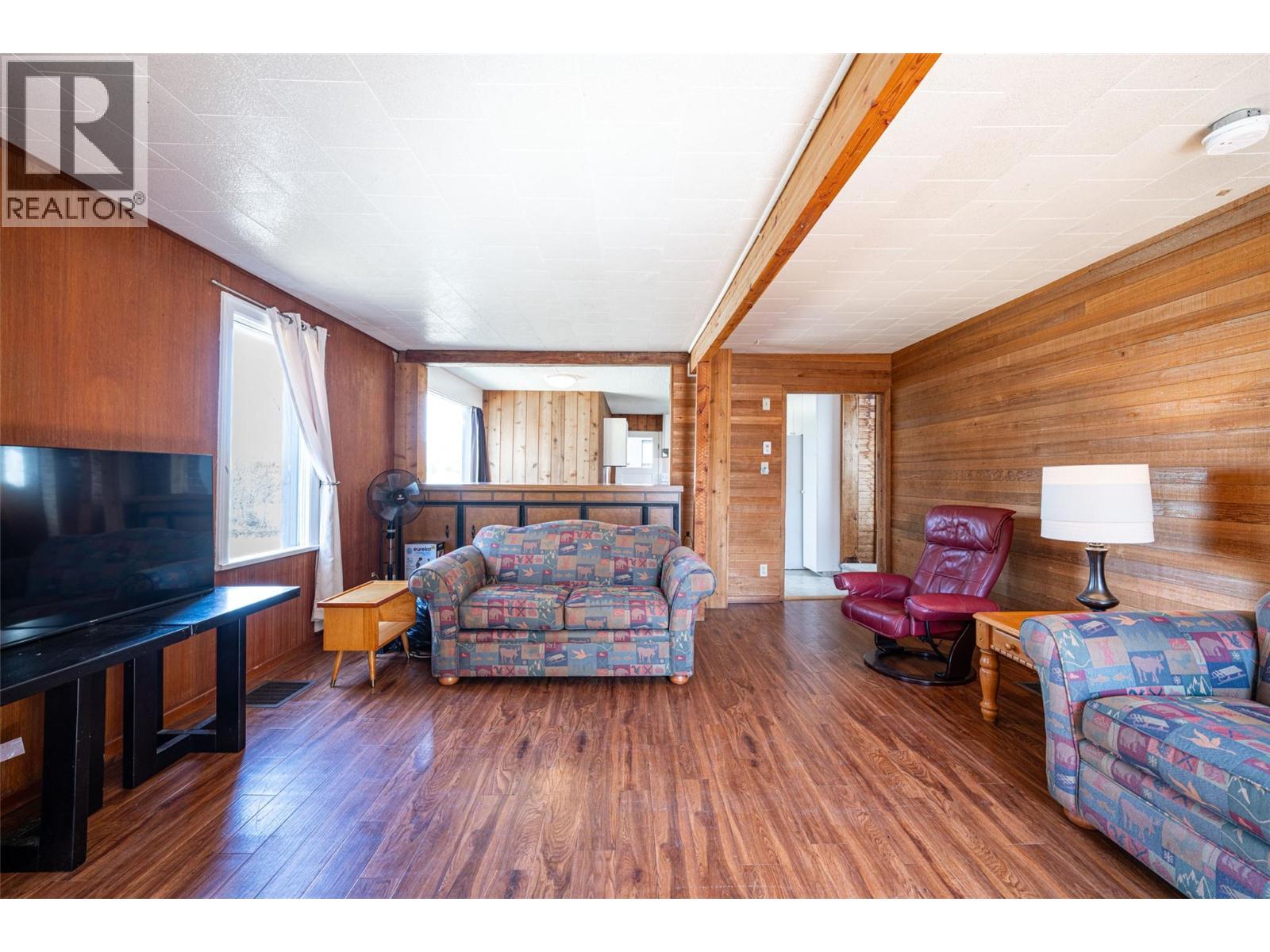 10091 6 Highway, Coldstream, British Columbia  V1B 3B6 - Photo 14 - 10378604