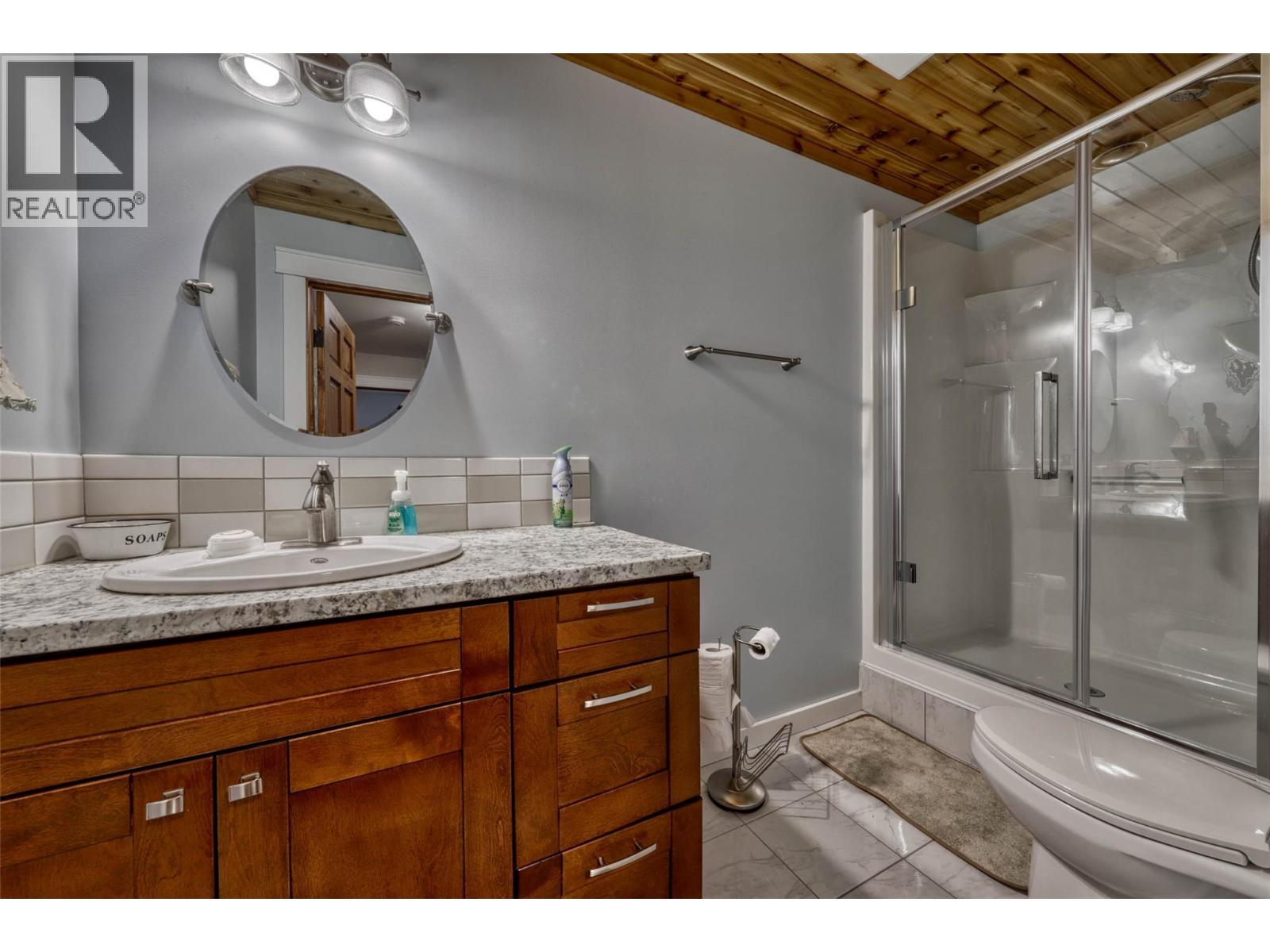 2770 Perris Road, Blind Bay, British Columbia  V0E 1H1 - Photo 17 - 10378080