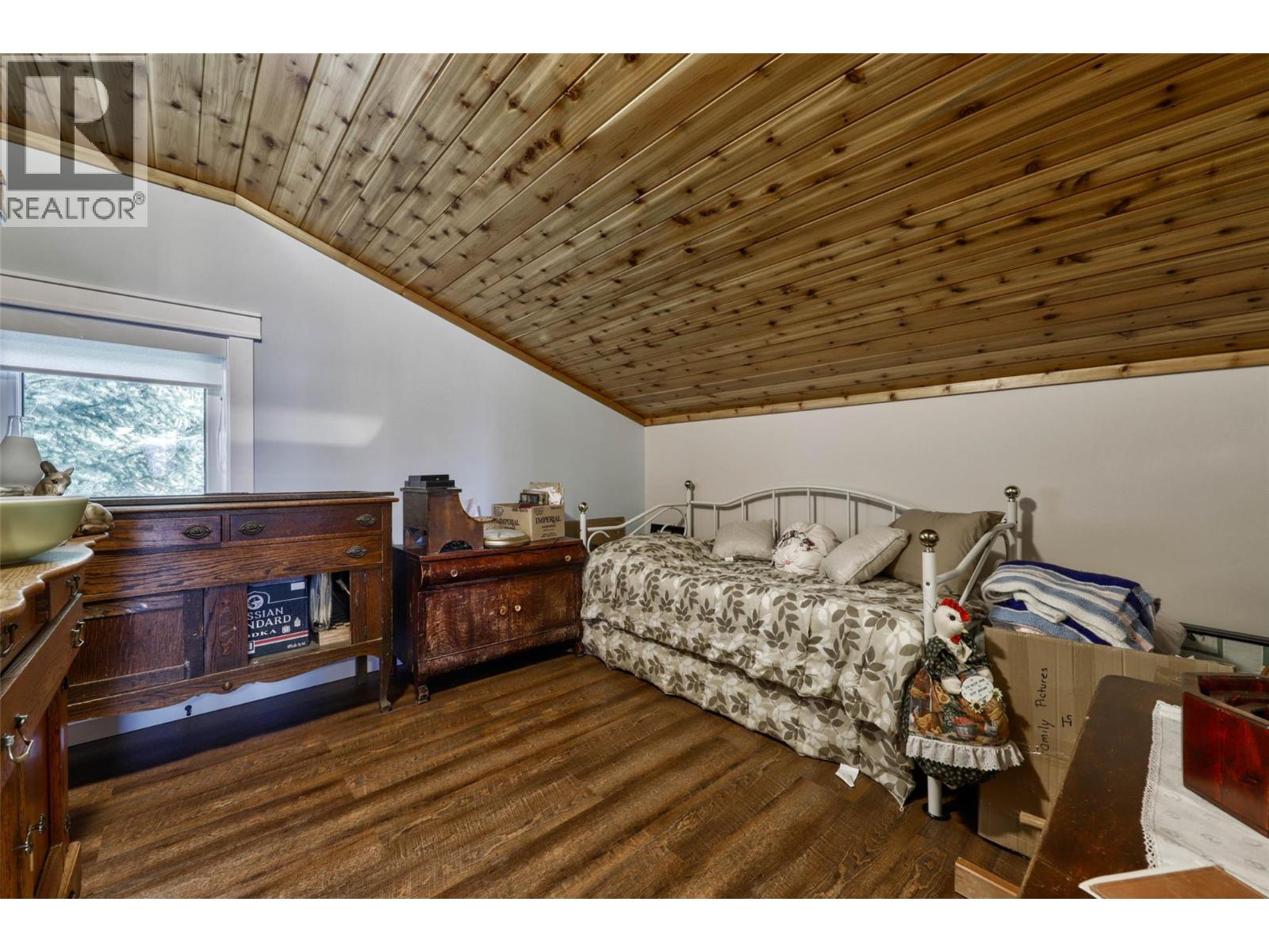2770 Perris Road, Blind Bay, British Columbia  V0E 1H1 - Photo 21 - 10378080