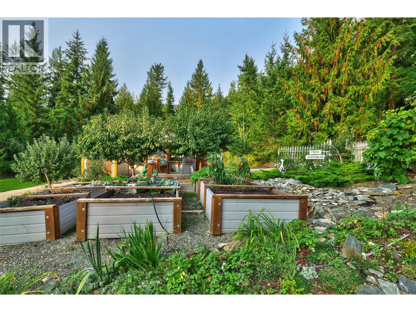 2770 Perris Road, Blind Bay, British Columbia  V0E 1H1 - Photo 28 - 10378080