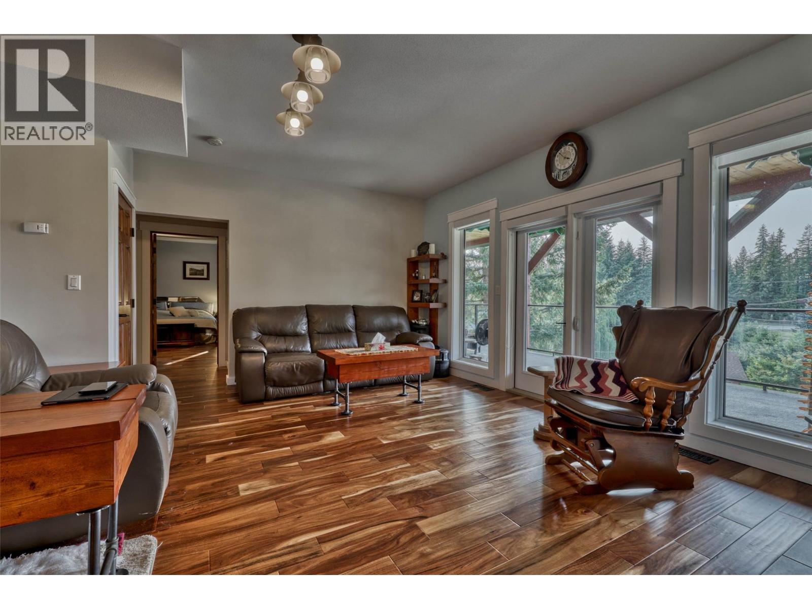 2770 Perris Road, Blind Bay, British Columbia  V0E 1H1 - Photo 4 - 10378080