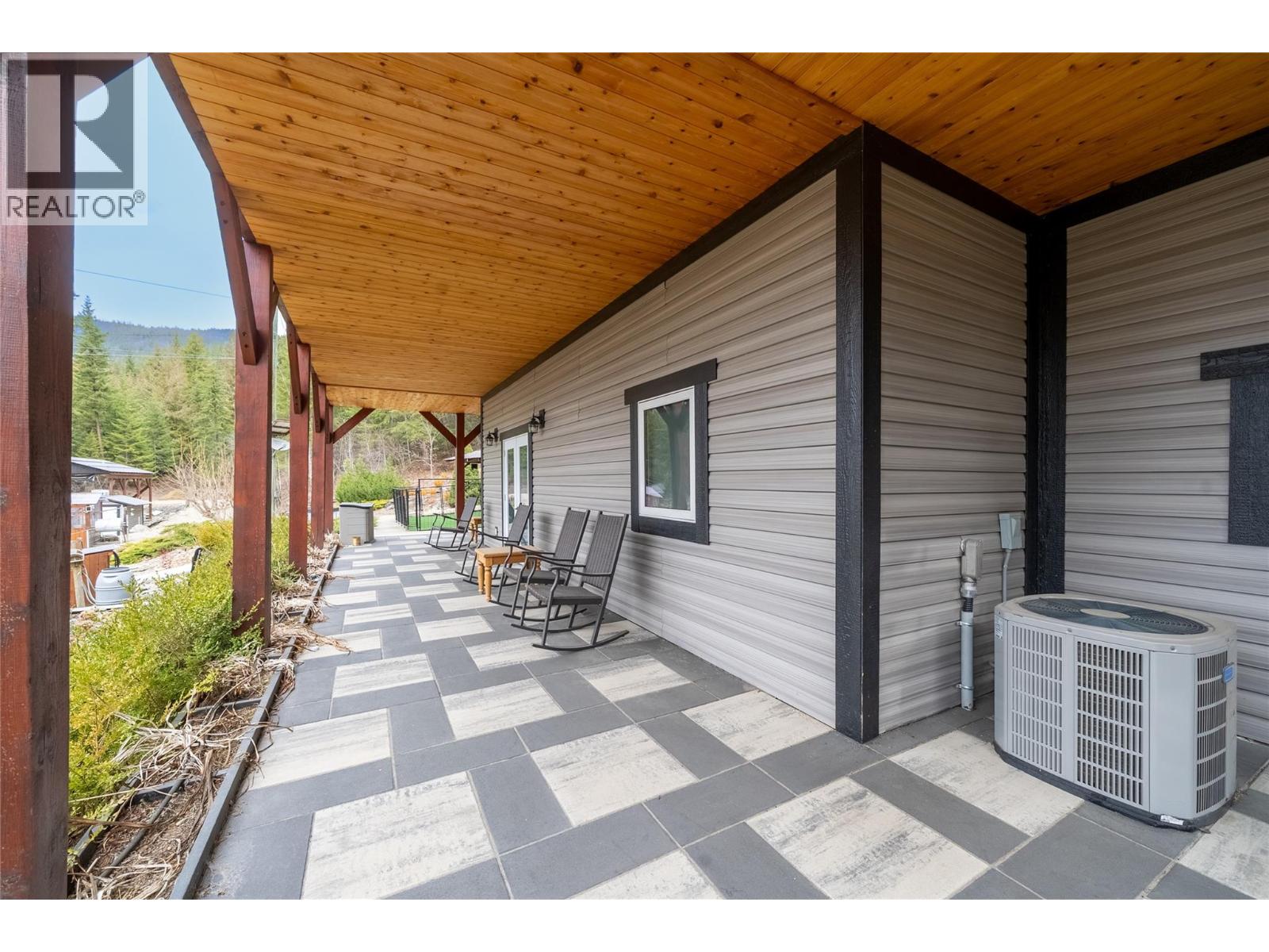 2770 Perris Road, Blind Bay, British Columbia  V0E 1H1 - Photo 42 - 10378080