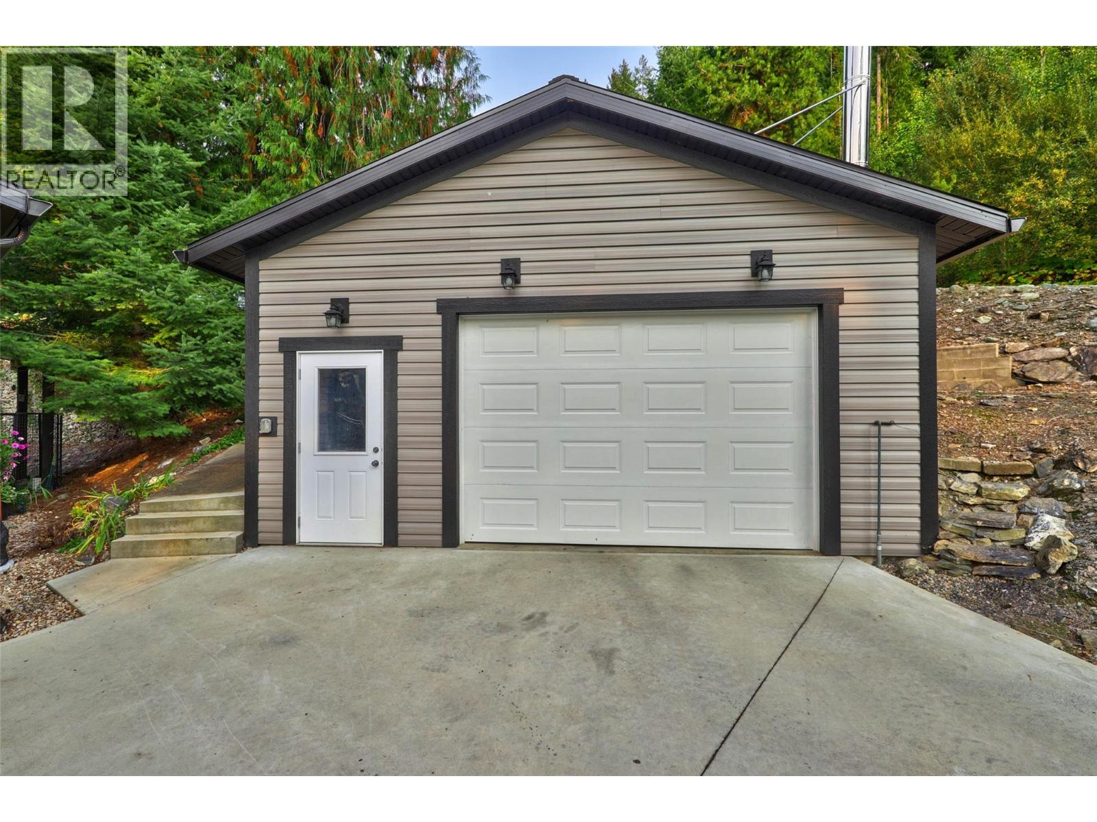 2770 Perris Road, Blind Bay, British Columbia  V0E 1H1 - Photo 69 - 10378080