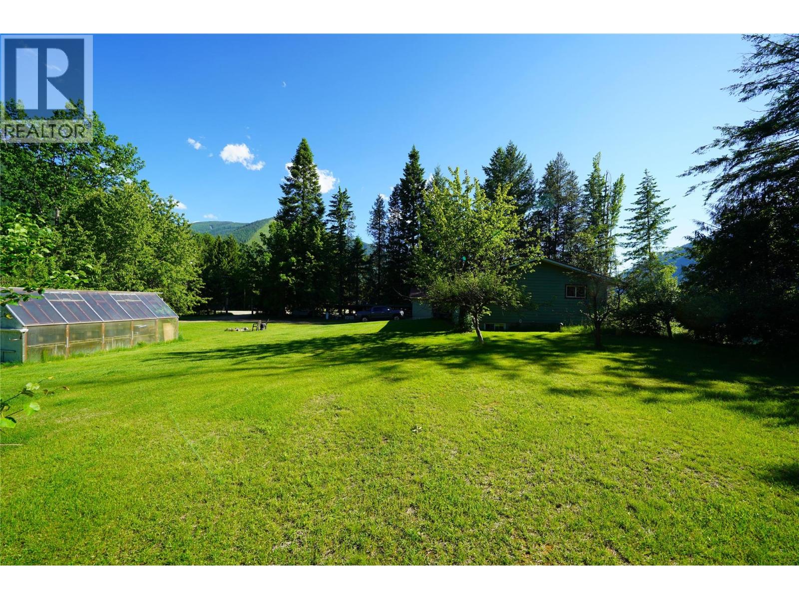 1062 Scamp Road, Castlegar, British Columbia  V1N 4R3 - Photo 26 - 10379543