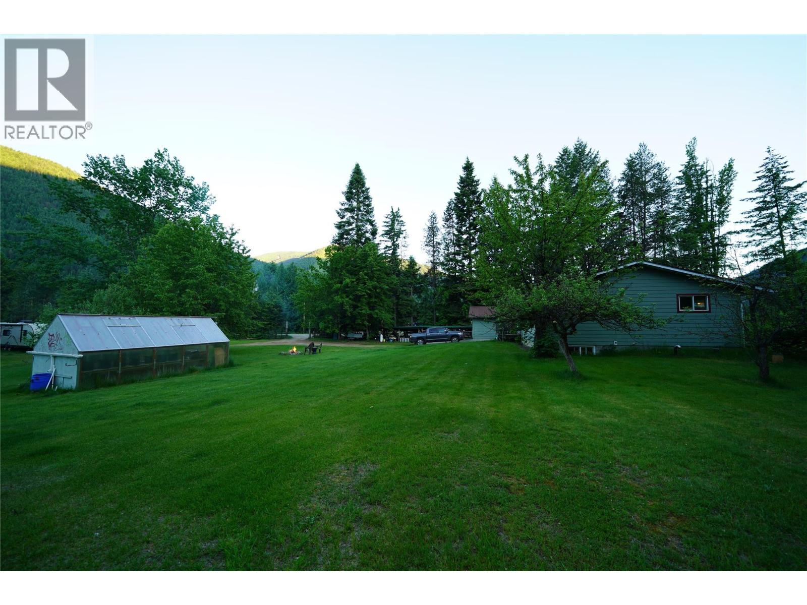 1062 Scamp Road, Castlegar, British Columbia  V1N 4R3 - Photo 90 - 10379543