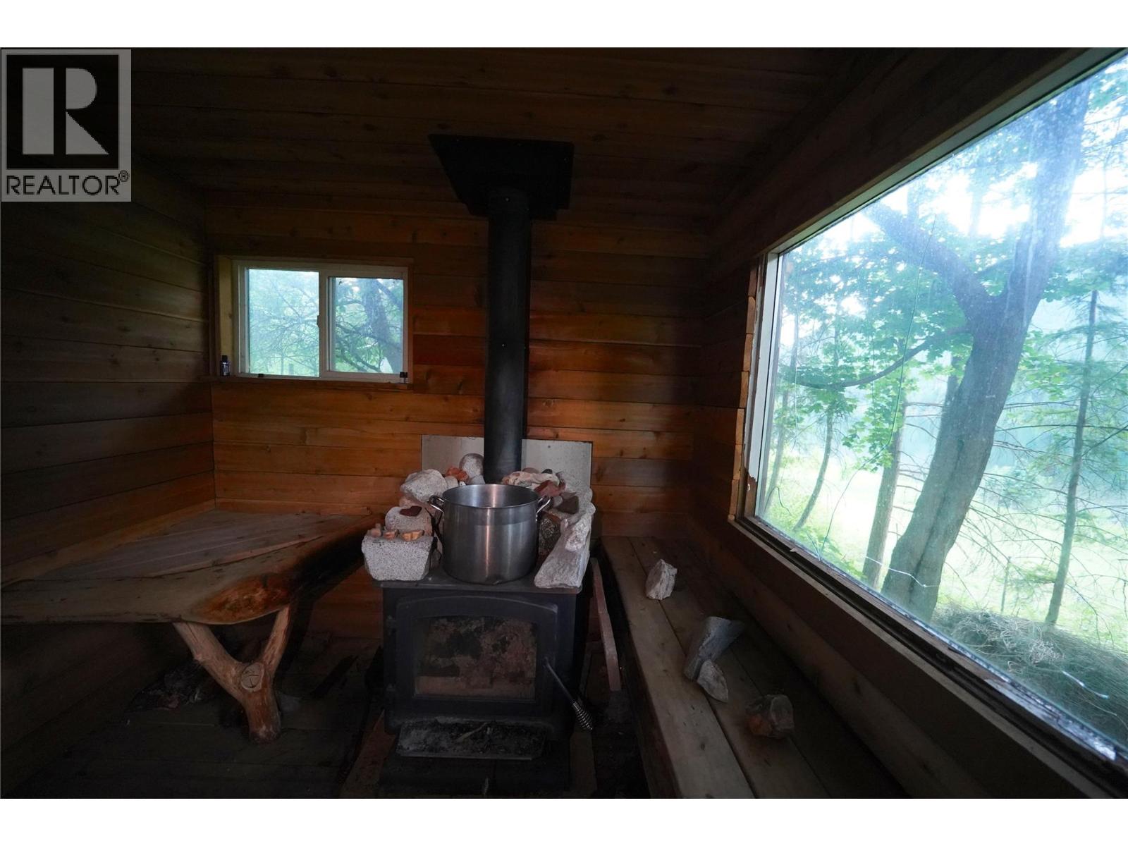 1062 Scamp Road, Castlegar, British Columbia  V1N 4R3 - Photo 94 - 10379543