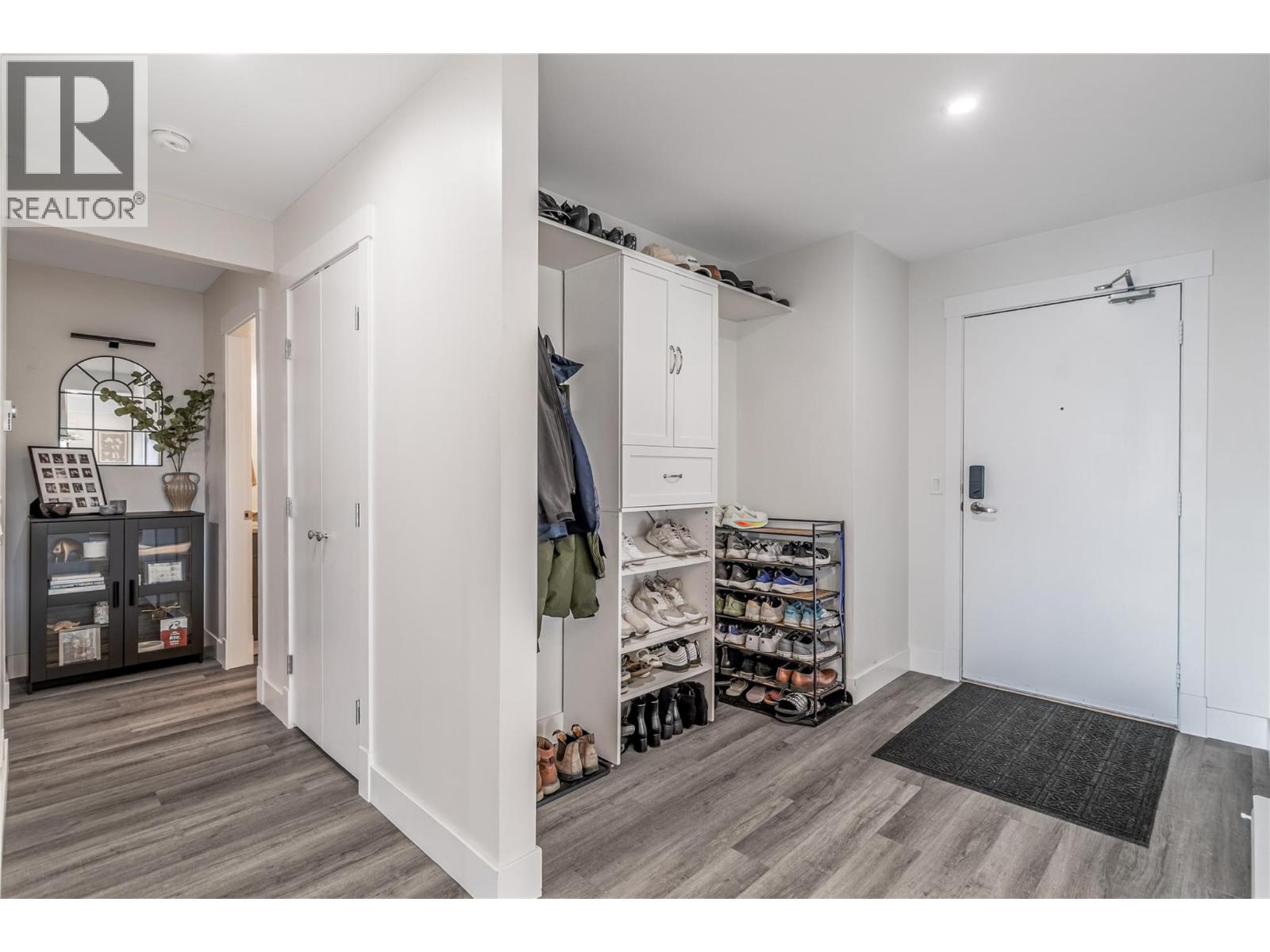 1075 Bernard Avenue Unit# 305, Kelowna, British Columbia  V1Y 6P7 - Photo 12 - 10376712