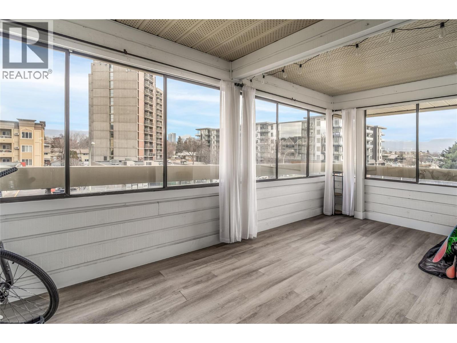 1075 Bernard Avenue Unit# 305, Kelowna, British Columbia  V1Y 6P7 - Photo 18 - 10376712