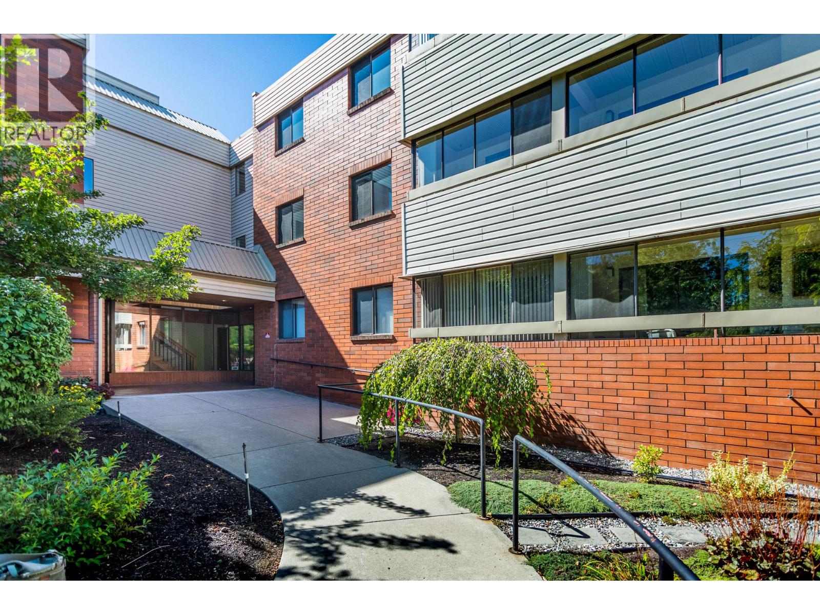 1075 Bernard Avenue Unit# 305, Kelowna, British Columbia  V1Y 6P7 - Photo 33 - 10376712