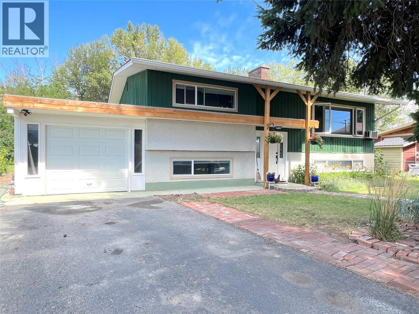 4030 San Clemente Avenue, Peachland, British Columbia  V0H 1X6 - Photo 1 - 10379677