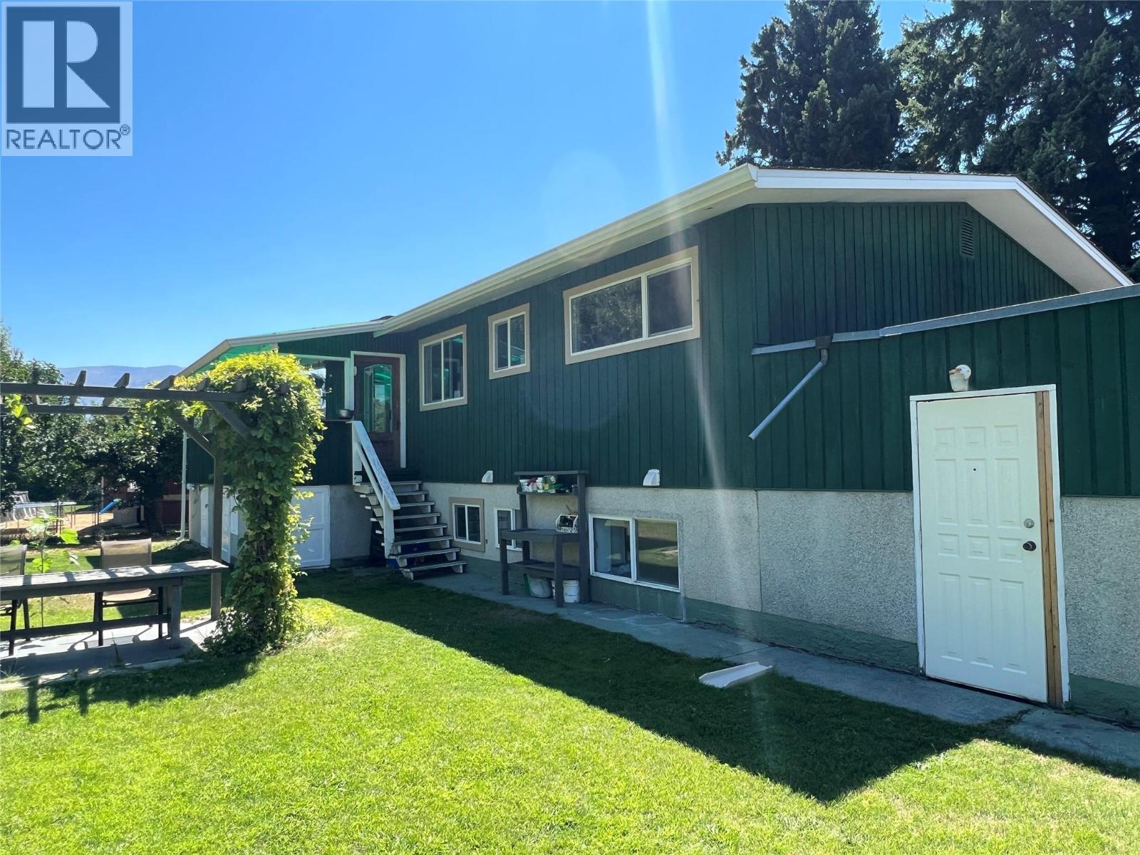 4030 San Clemente Avenue, Peachland, British Columbia  V0H 1X6 - Photo 4 - 10379677