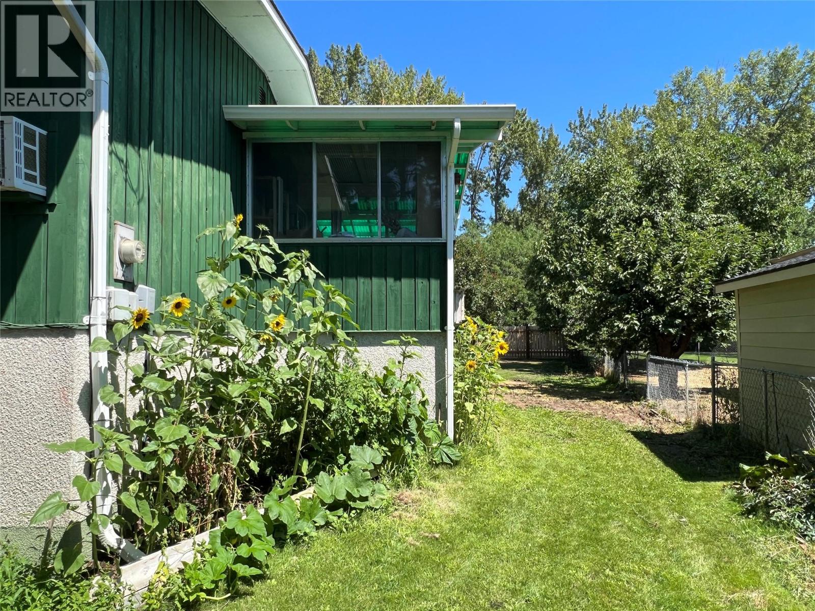 4030 San Clemente Avenue, Peachland, British Columbia  V0H 1X6 - Photo 5 - 10379677