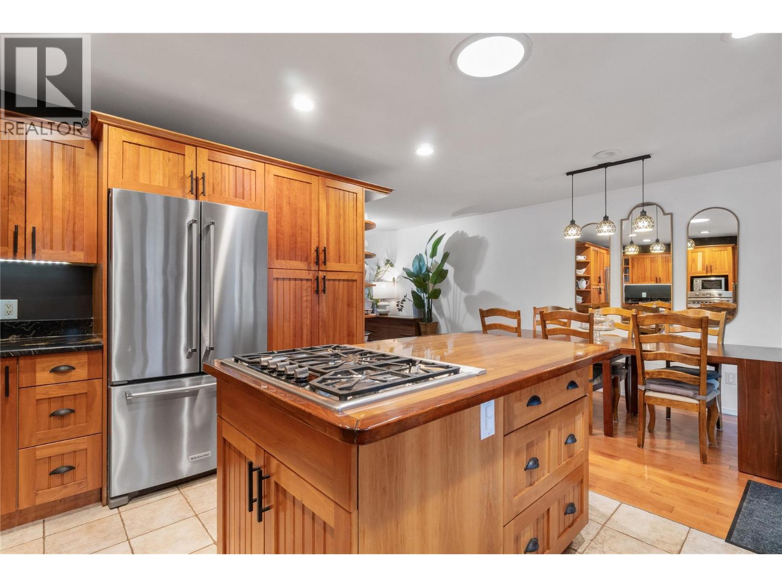 3960 50 Street Ne, Salmon Arm, British Columbia  V1E 1Y5 - Photo 18 - 10379294