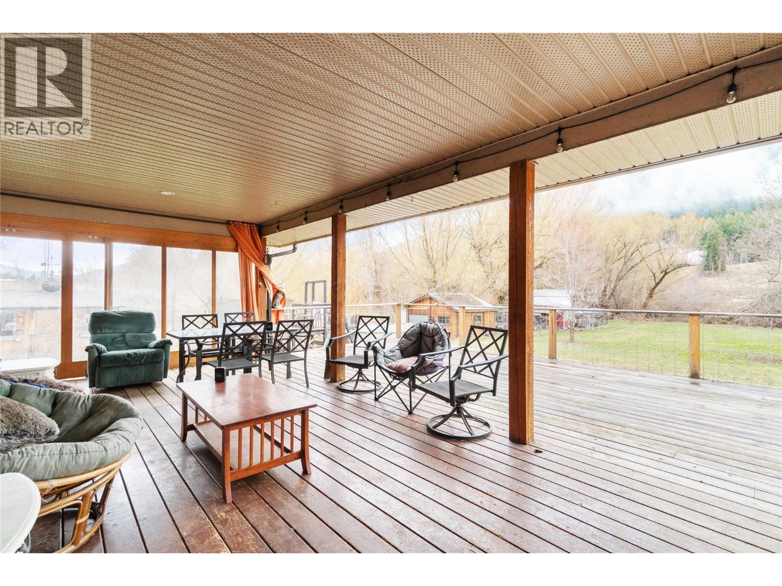 3960 50 Street Ne, Salmon Arm, British Columbia  V1E 1Y5 - Photo 30 - 10379294