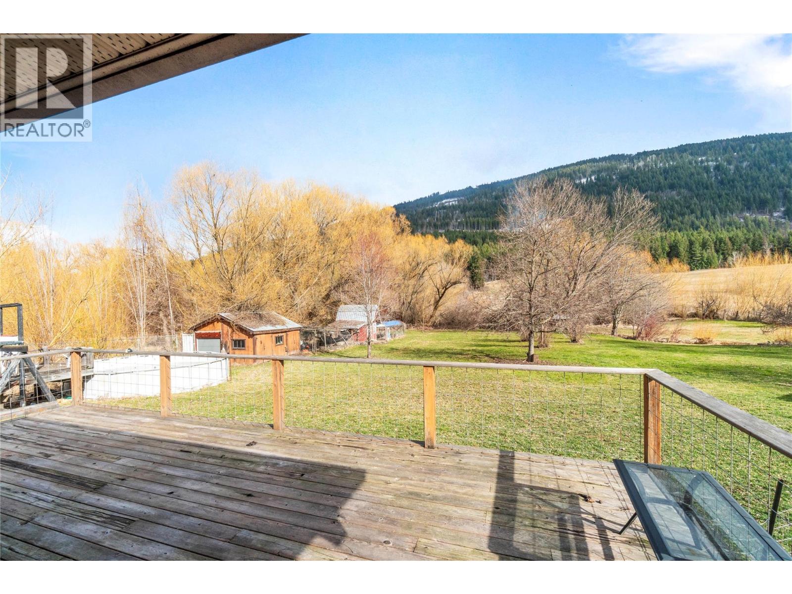3960 50 Street Ne, Salmon Arm, British Columbia  V1E 1Y5 - Photo 42 - 10379294