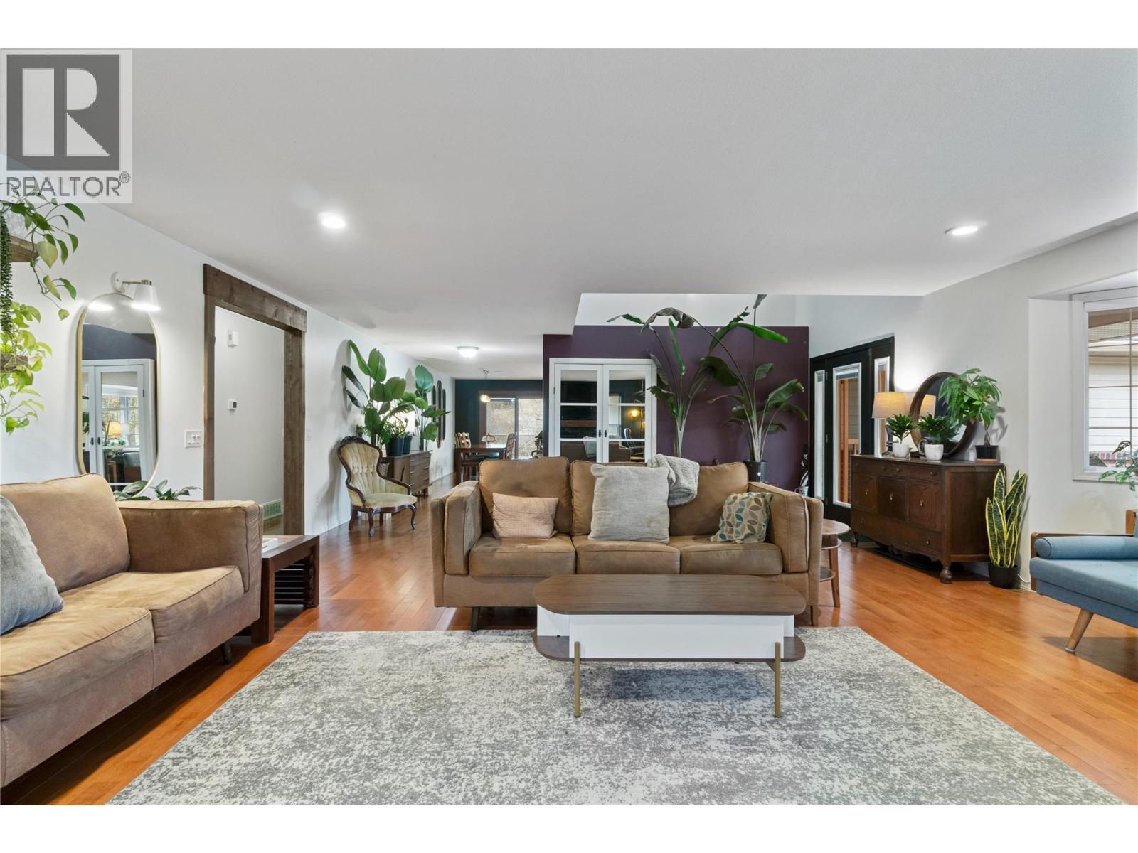 3960 50 Street Ne, Salmon Arm, British Columbia  V1E 1Y5 - Photo 7 - 10379294