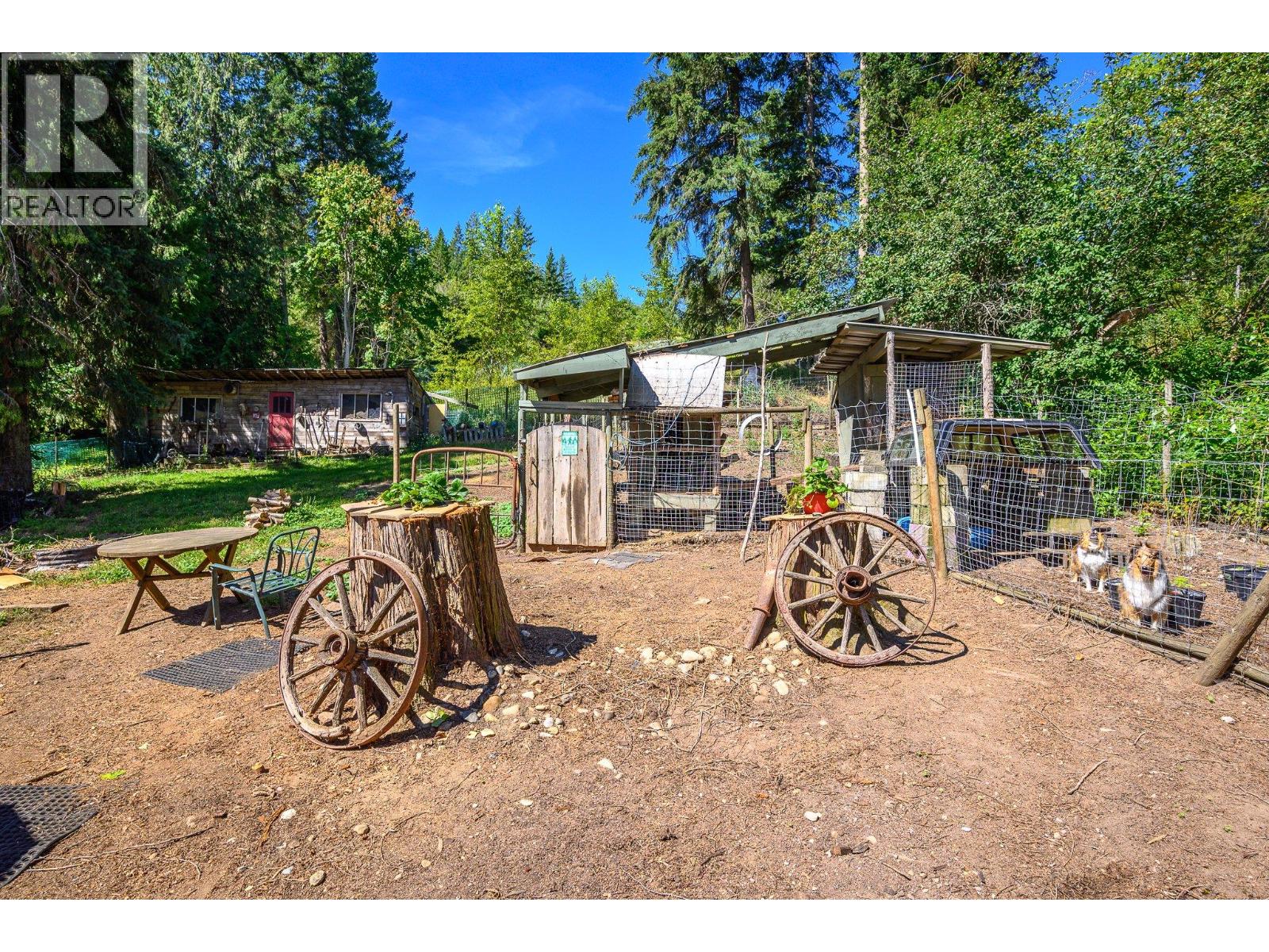 136 97b Highway, Enderby, British Columbia  V4Y 4G7 - Photo 22 - 10379194