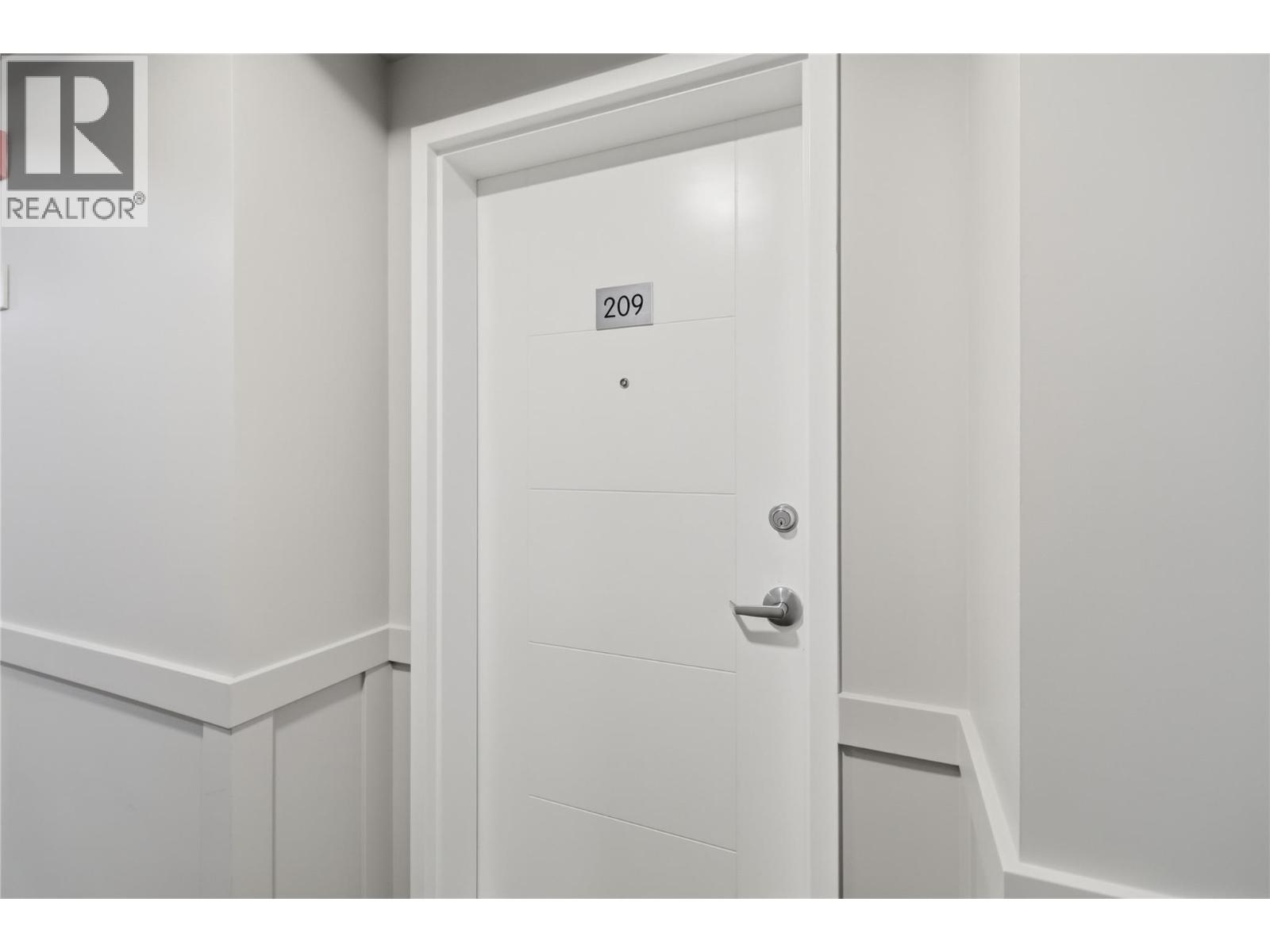 651 Dunes Drive Unit# 209, Kamloops, British Columbia  V2B 8M8 - Photo 4 - 10379676