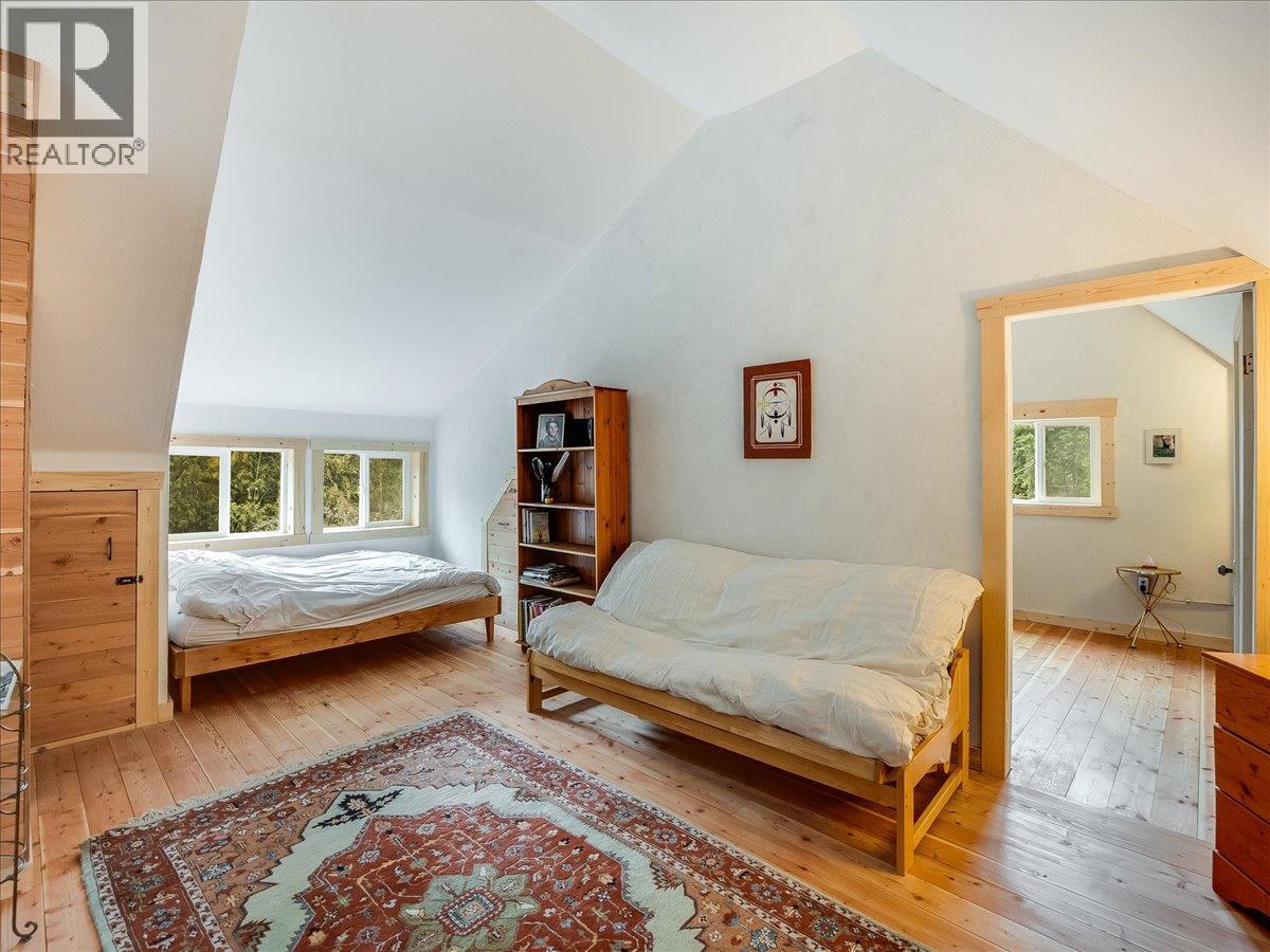 7515 Broadwater Road, Castlegar, British Columbia  V1N 4V8 - Photo 41 - 10379500