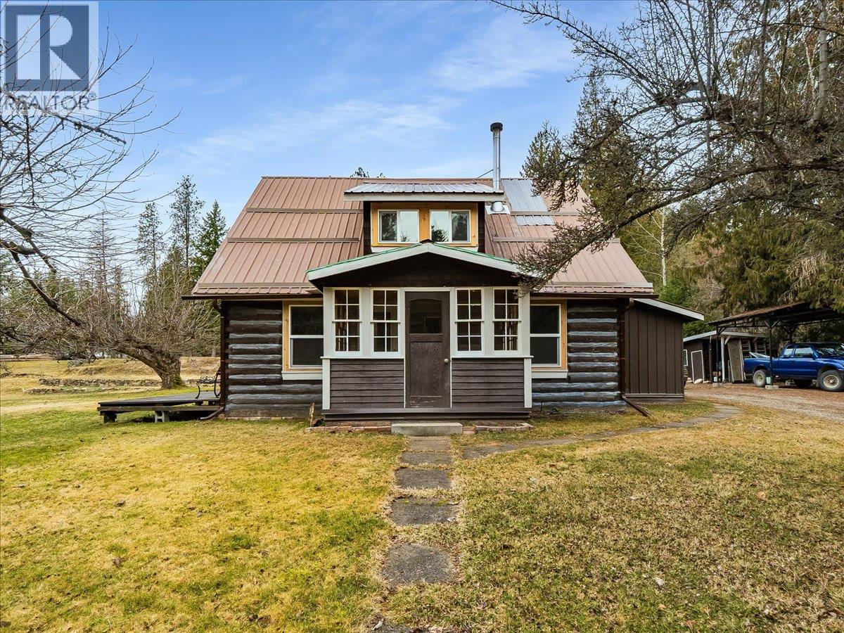 7515 Broadwater Road, Castlegar, British Columbia  V1N 4V8 - Photo 5 - 10379500