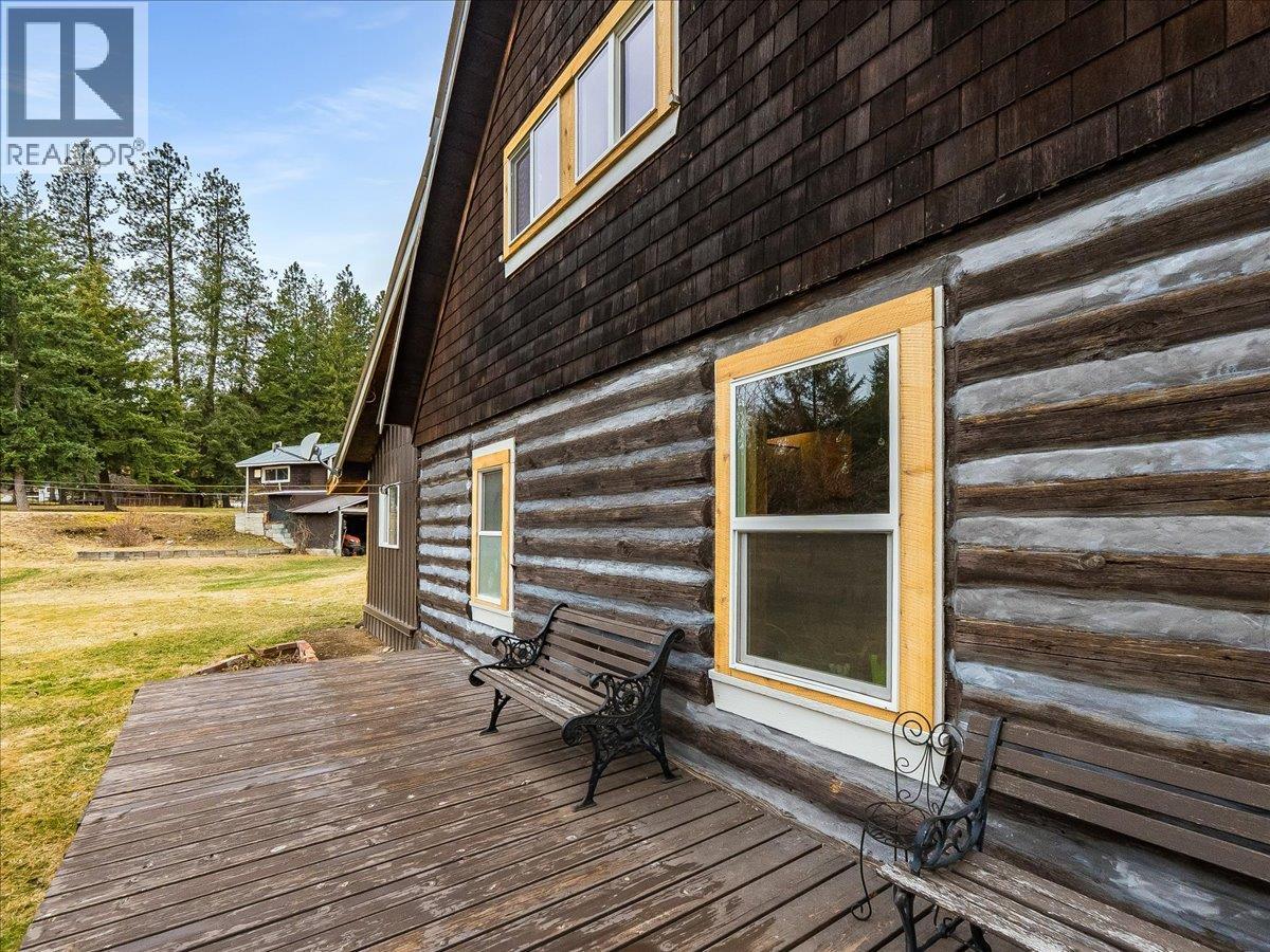 7515 Broadwater Road, Castlegar, British Columbia  V1N 4V8 - Photo 7 - 10379500