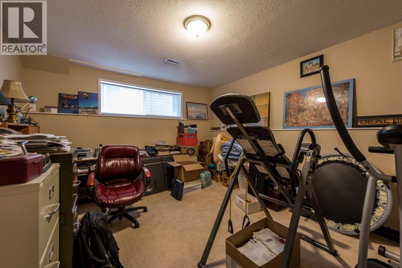 1172 Kamwood Place, Kamloops, British Columbia  V2B 8J9 - Photo 12 - 10379660