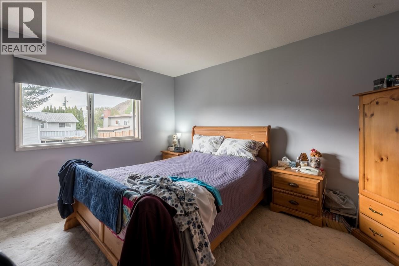 1172 Kamwood Place, Kamloops, British Columbia  V2B 8J9 - Photo 5 - 10379660