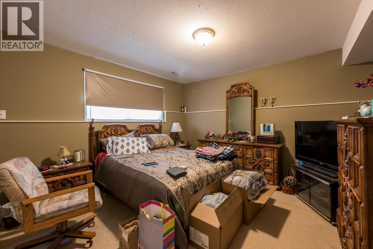 1172 Kamwood Place, Kamloops, British Columbia  V2B 8J9 - Photo 9 - 10379660
