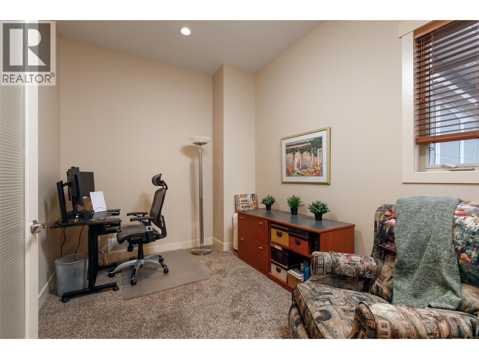 742 Crozier Avenue, Kelowna, British Columbia  V1W 5H4 - Photo 23 - 10378785