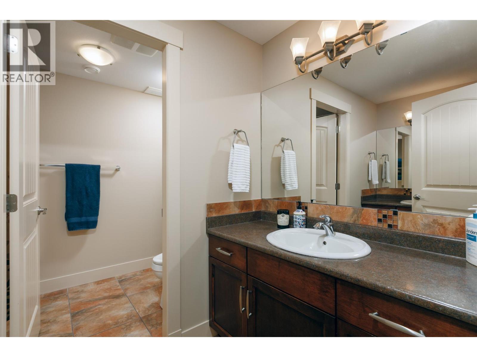 742 Crozier Avenue, Kelowna, British Columbia  V1W 5H4 - Photo 36 - 10378785