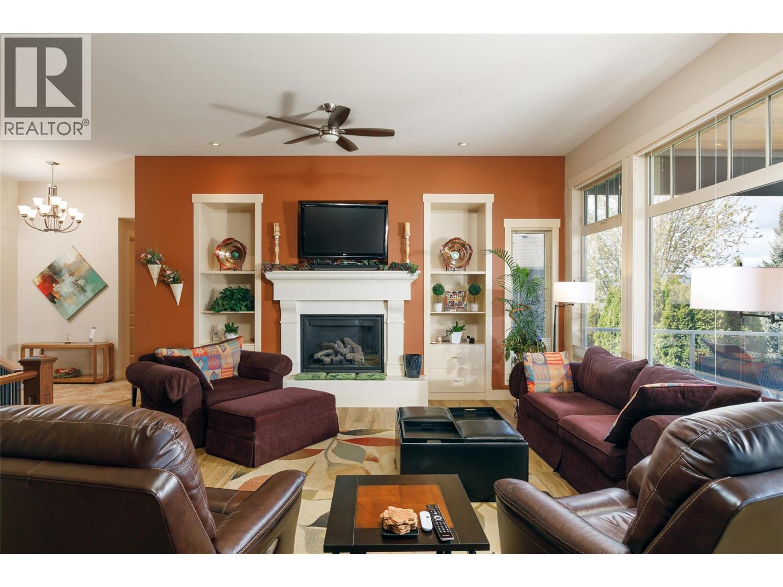 742 Crozier Avenue, Kelowna, British Columbia  V1W 5H4 - Photo 7 - 10378785
