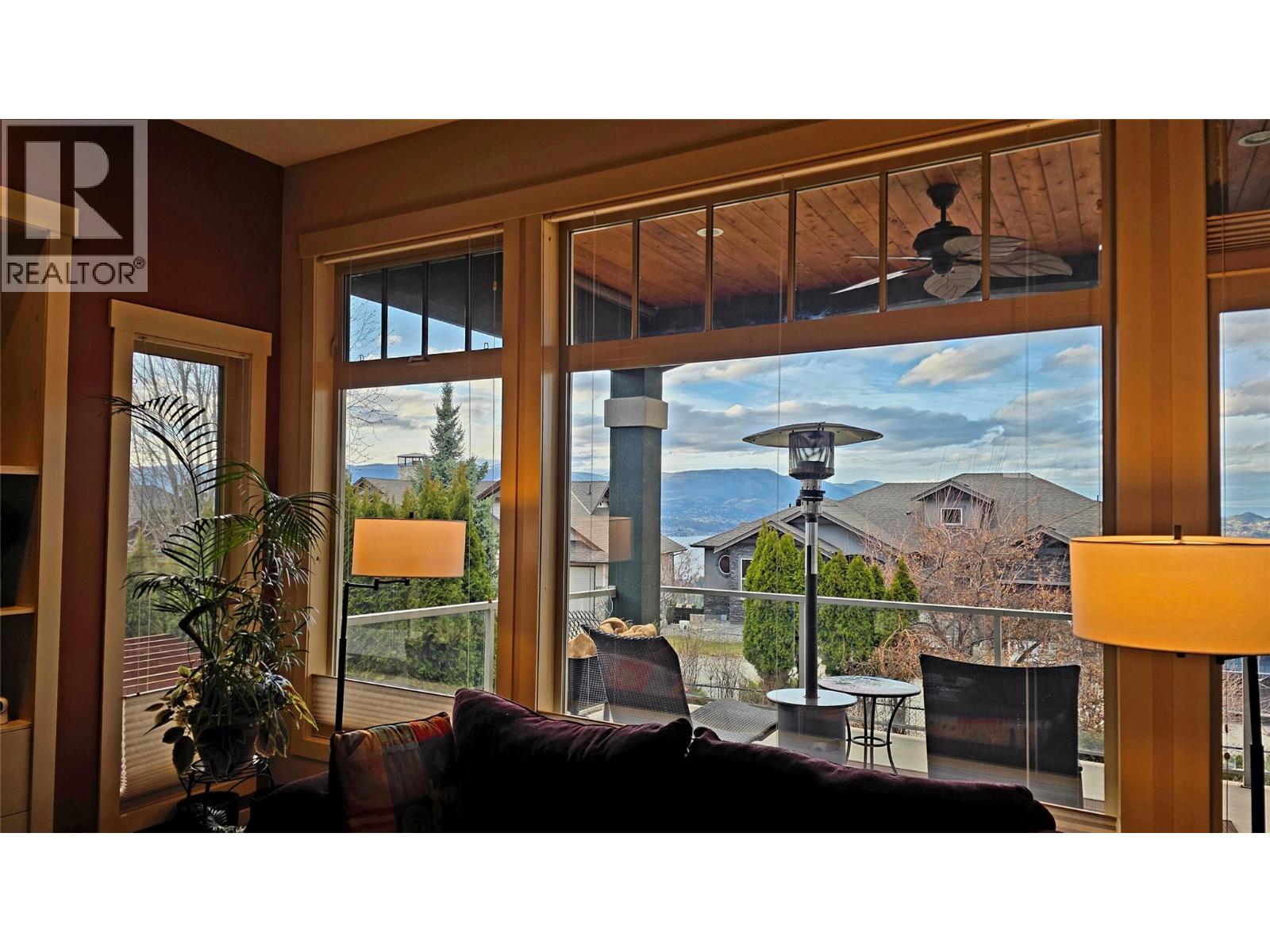 742 Crozier Avenue, Kelowna, British Columbia  V1W 5H4 - Photo 8 - 10378785