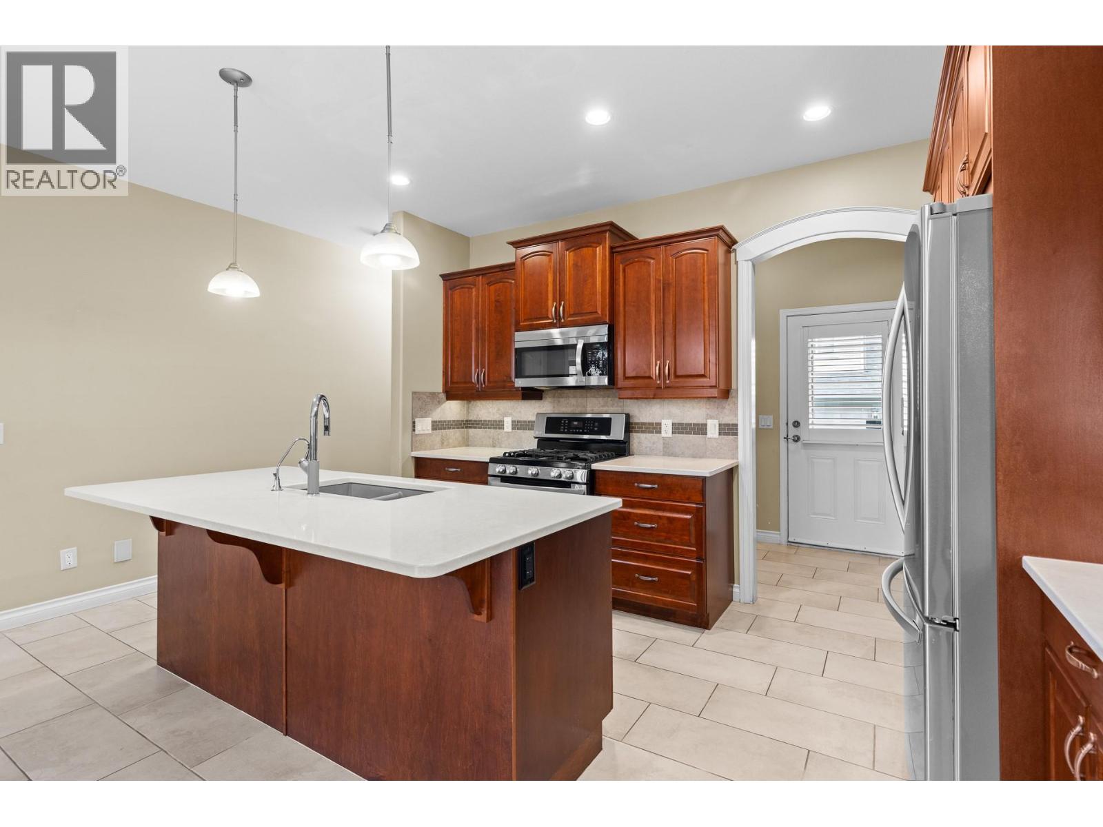 2253 Wilkinson Street, Kelowna, British Columbia  V1Y 8V7 - Photo 13 - 10378196