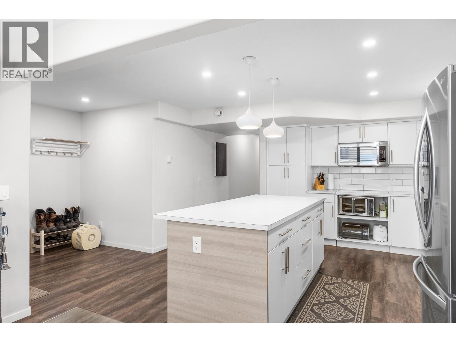 2253 Wilkinson Street, Kelowna, British Columbia  V1Y 8V7 - Photo 53 - 10378196