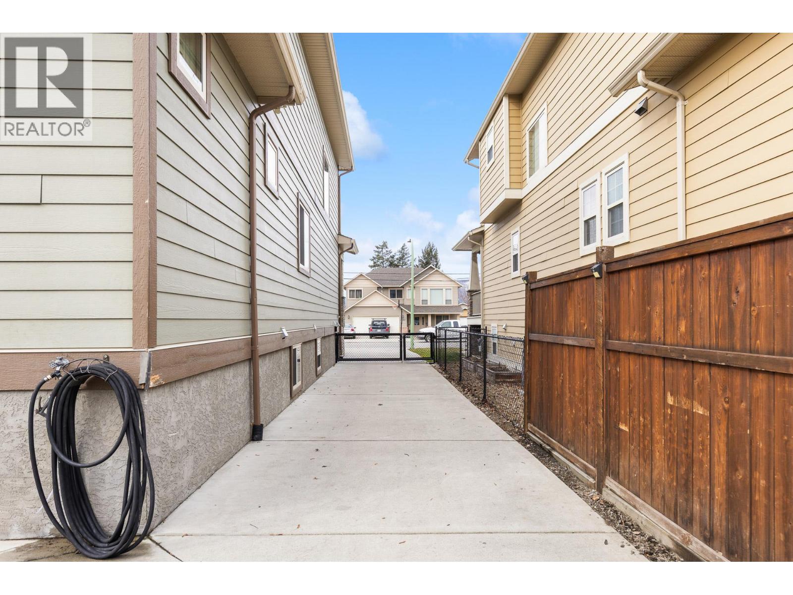 2253 Wilkinson Street, Kelowna, British Columbia  V1Y 8V7 - Photo 59 - 10378196