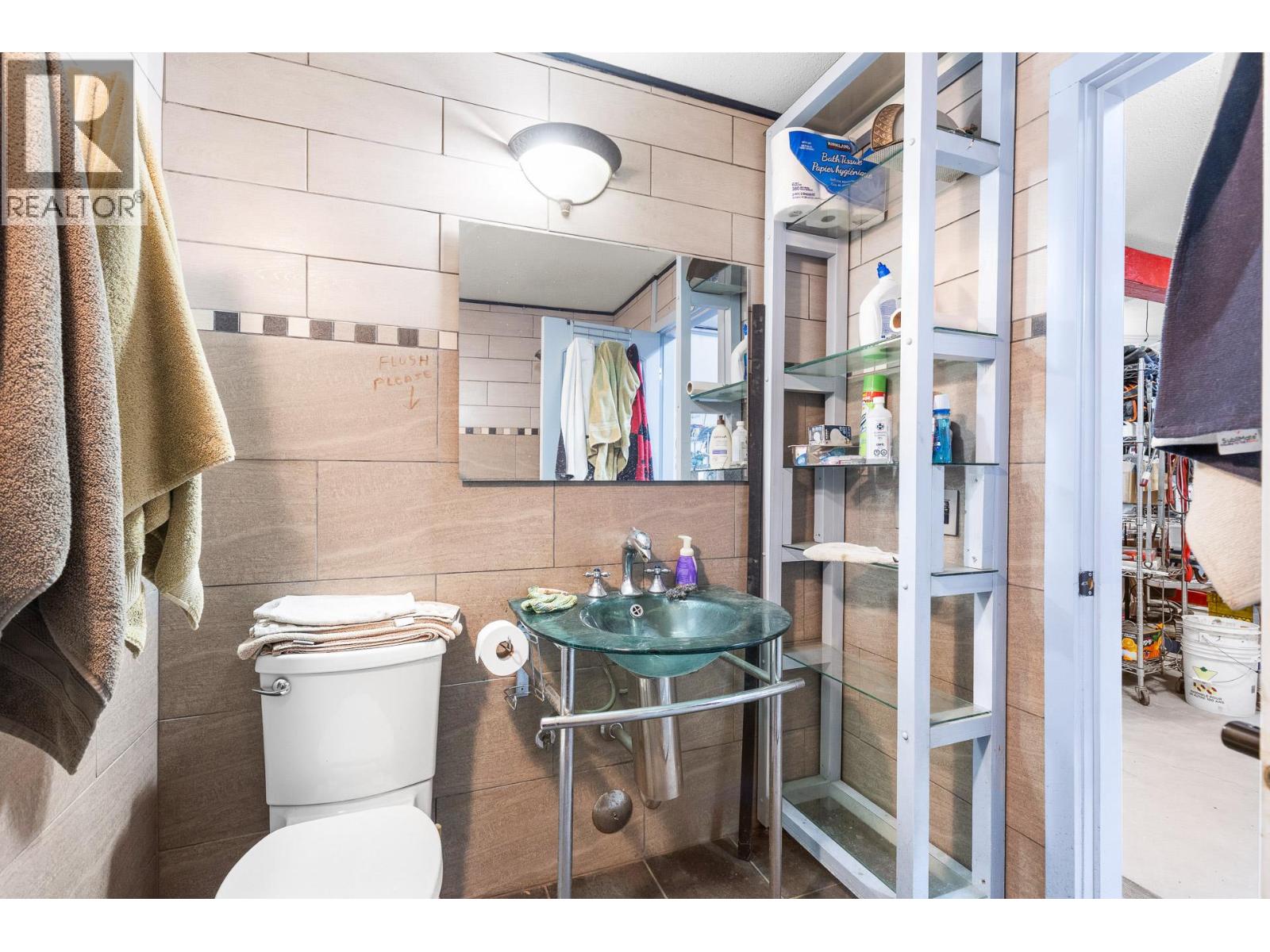 2253 Wilkinson Street, Kelowna, British Columbia  V1Y 8V7 - Photo 74 - 10378196