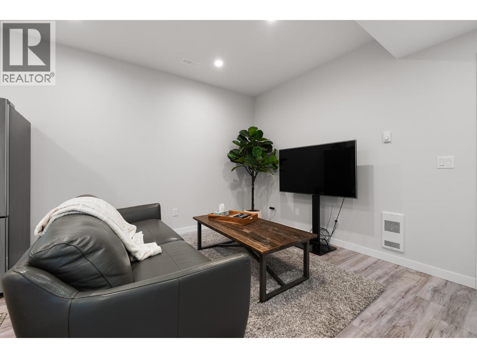 469 Edinburgh Boulevard, Kamloops, British Columbia  V1S 0E6 - Photo 48 - 10379723