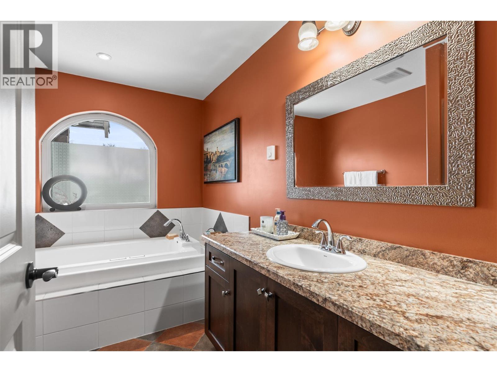 518 Elk Street, Vernon, British Columbia  V1H 2A1 - Photo 35 - 10379388