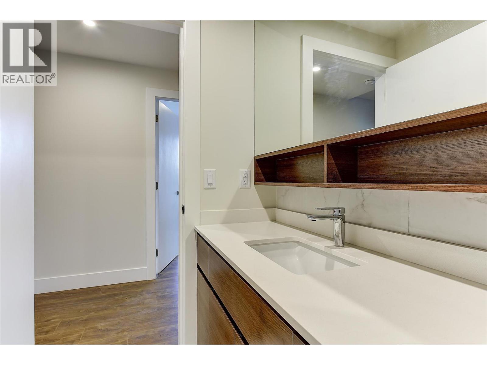 1925 Enterprise Way Unit# 402, Kelowna, British Columbia  V1Y 0J8 - Photo 42 - 10378656