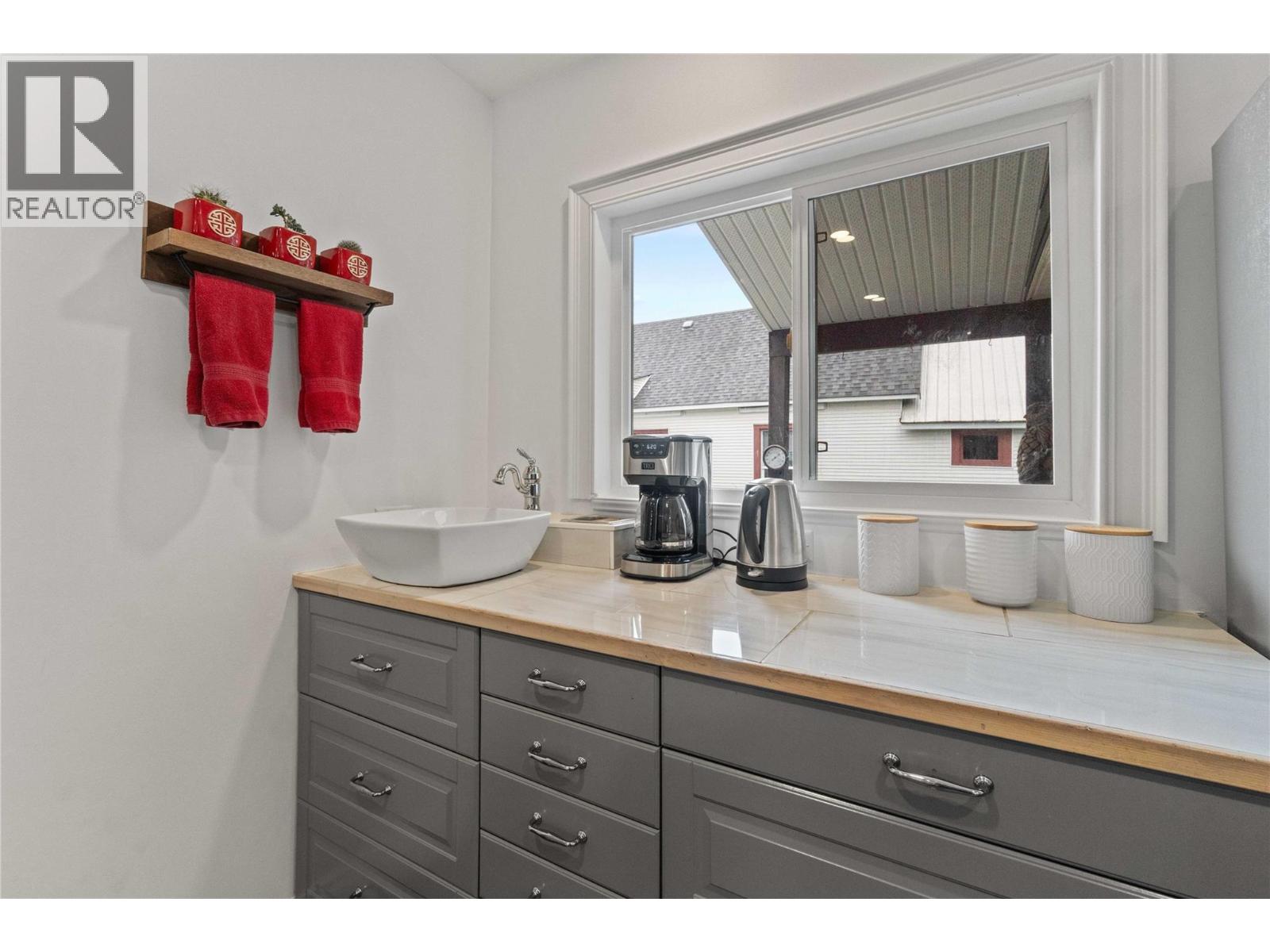 1207 George Street, Enderby, British Columbia  V0E 1V2 - Photo 16 - 10377685