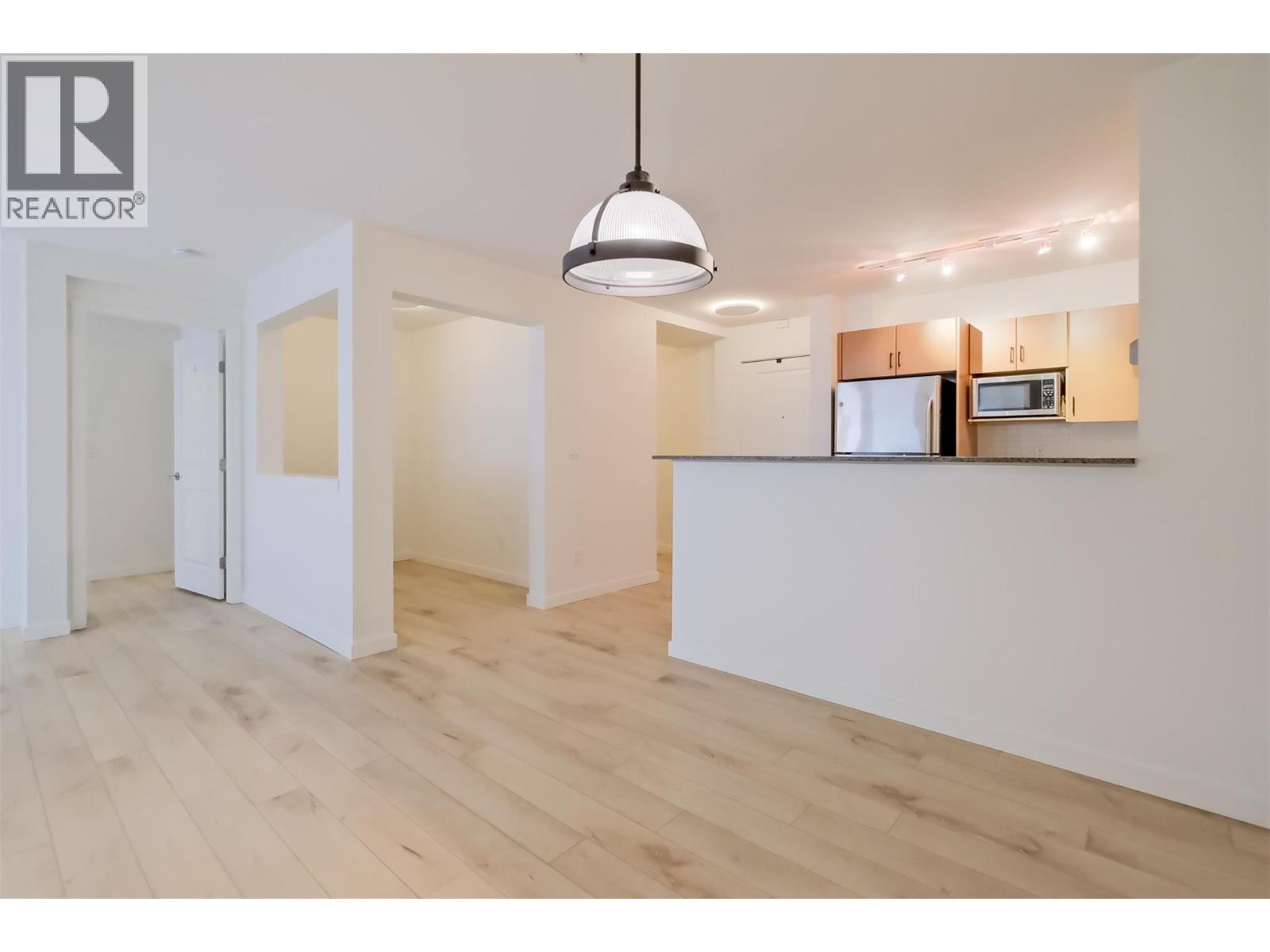 571 Yates Road Unit# 202, Kelowna, British Columbia  V1V 2V5 - Photo 1 - 10379577