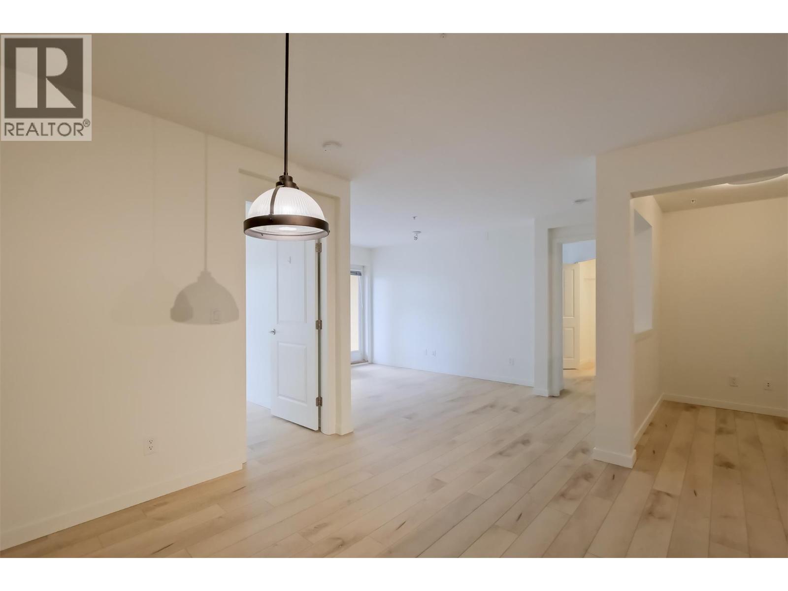 571 Yates Road Unit# 202, Kelowna, British Columbia  V1V 2V5 - Photo 2 - 10379577