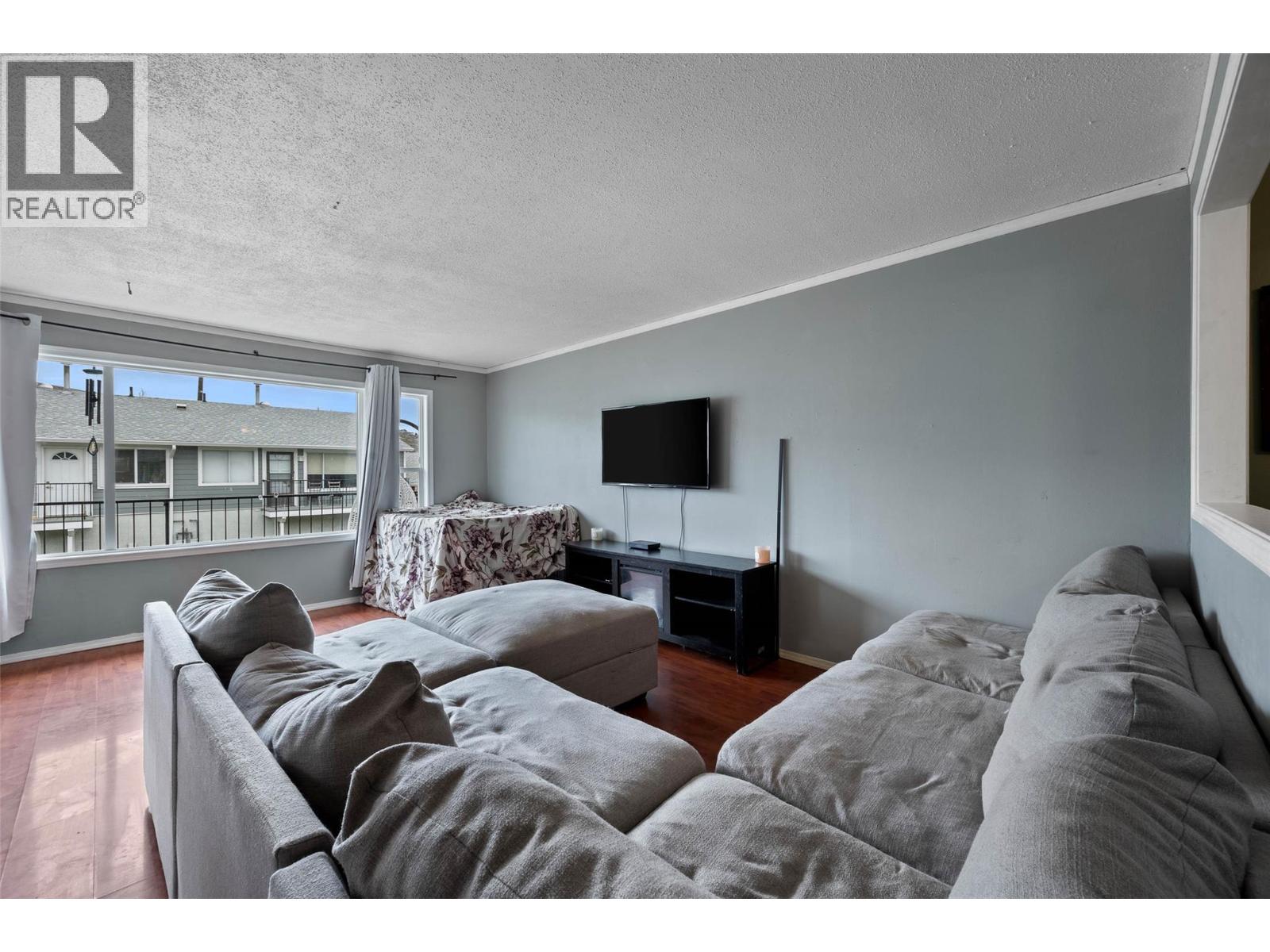 800 Valhalla Drive Unit# 77, Kamloops, British Columbia  V2B 1R8 - Photo 5 - 10379557
