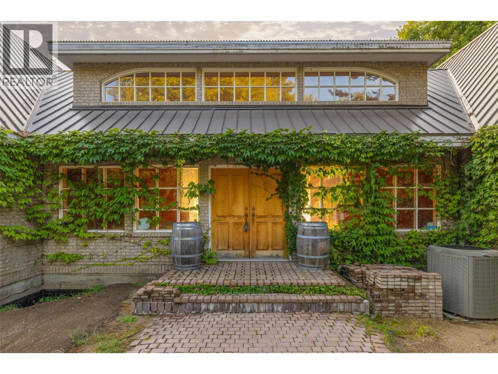 4614 Fuller Road, Kelowna, British Columbia  V1W 1Z7 - Photo 3 - 10379518