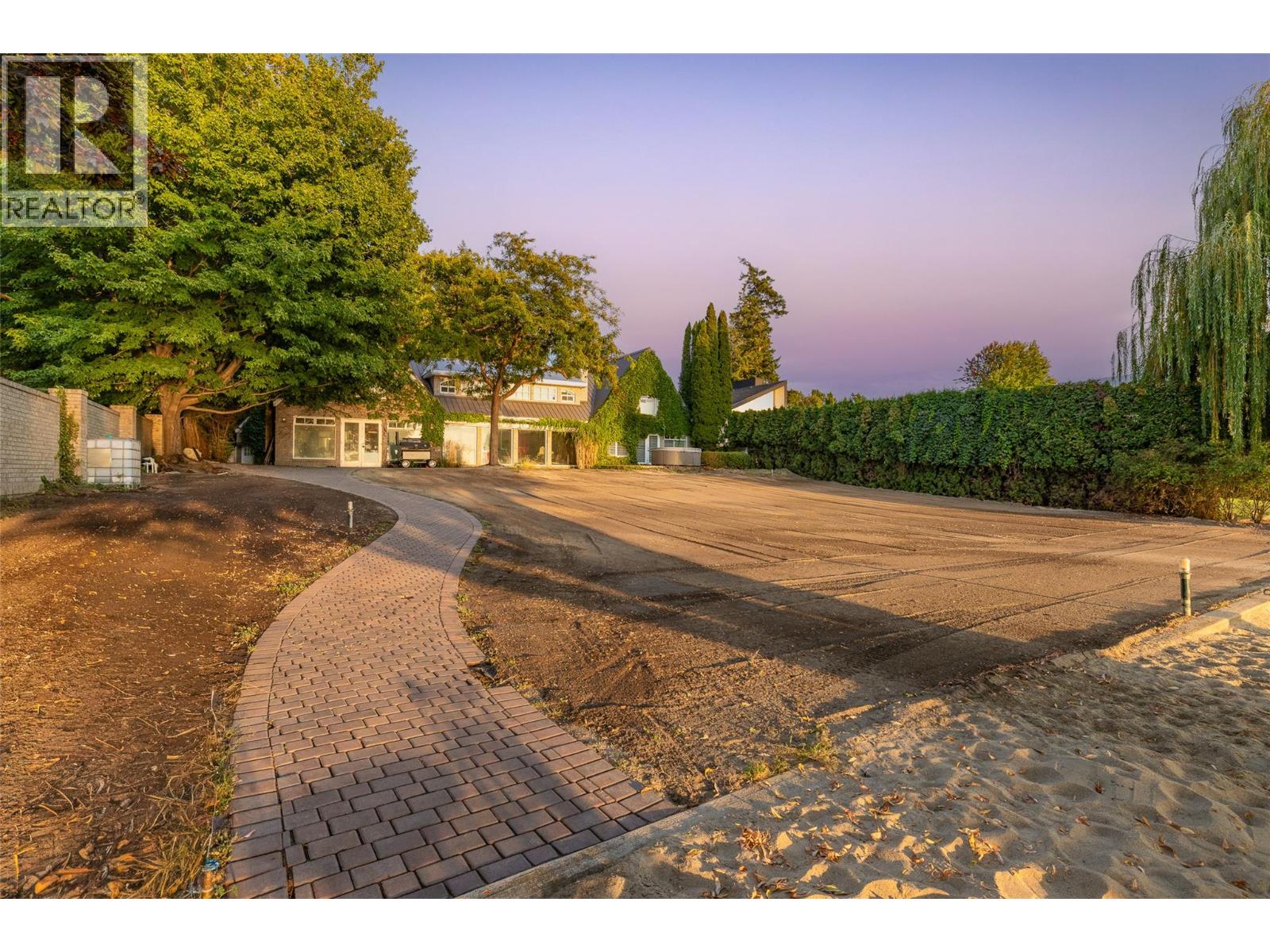 4614 Fuller Road, Kelowna, British Columbia  V1W 1Z7 - Photo 53 - 10379518