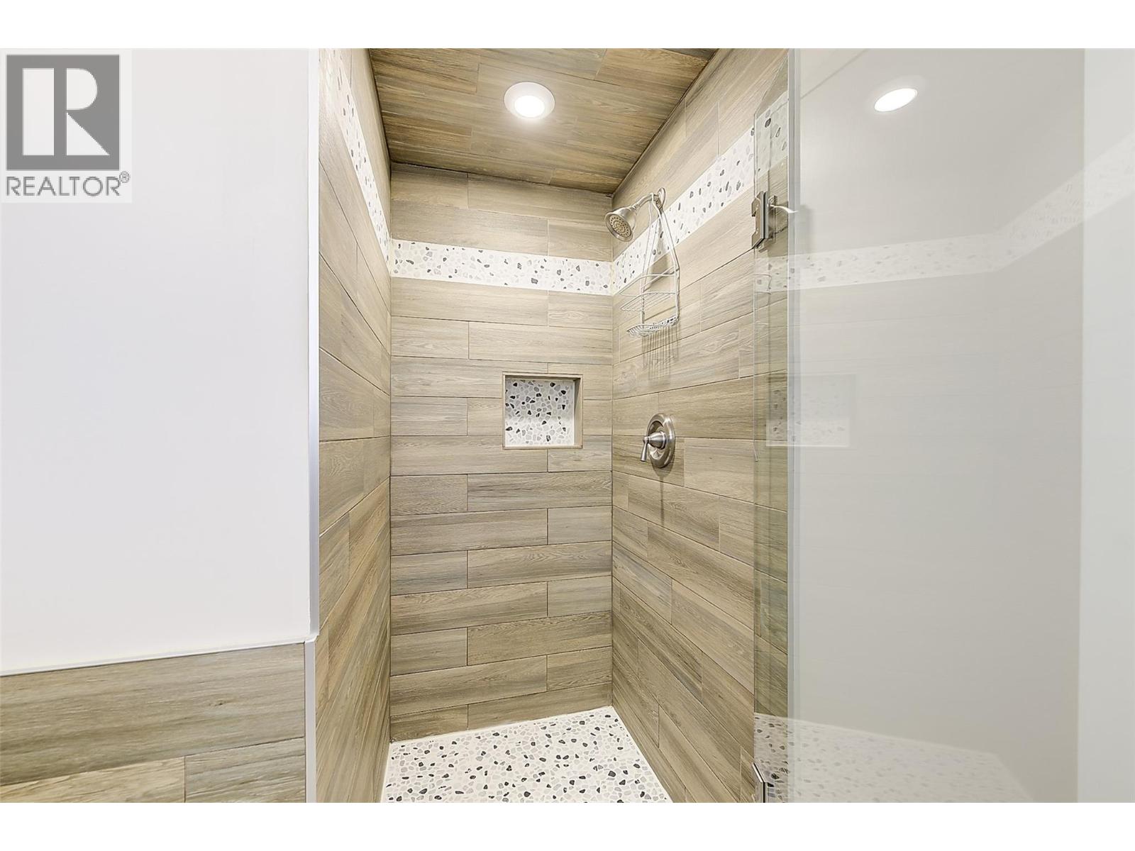 1631 Gillard Drive, Kelowna, British Columbia  V1Y 4J9 - Photo 21 - 10378108