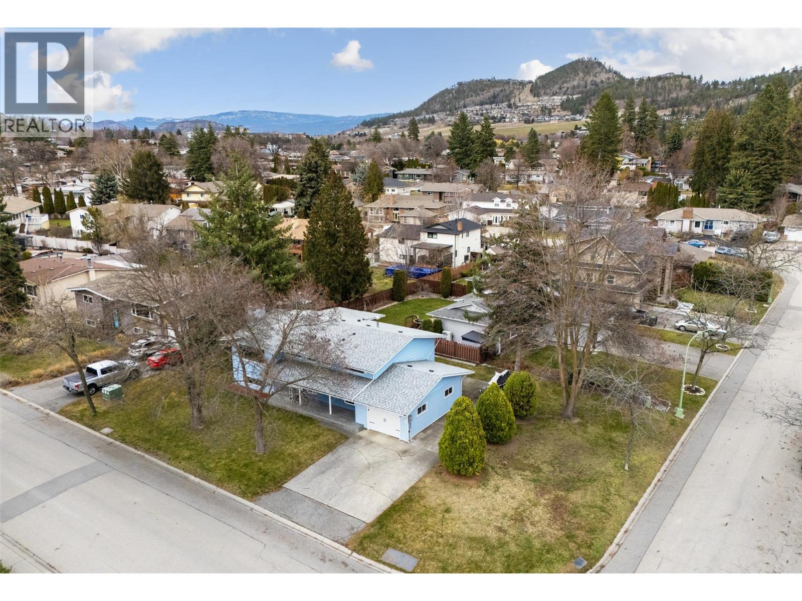 1631 Gillard Drive, Kelowna, British Columbia  V1Y 4J9 - Photo 3 - 10378108