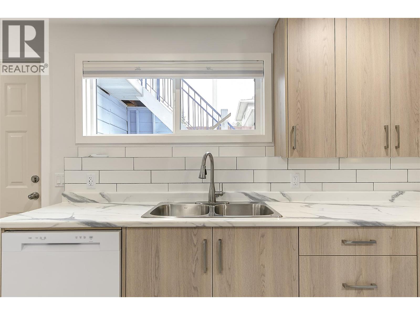 1631 Gillard Drive, Kelowna, British Columbia  V1Y 4J9 - Photo 32 - 10378108