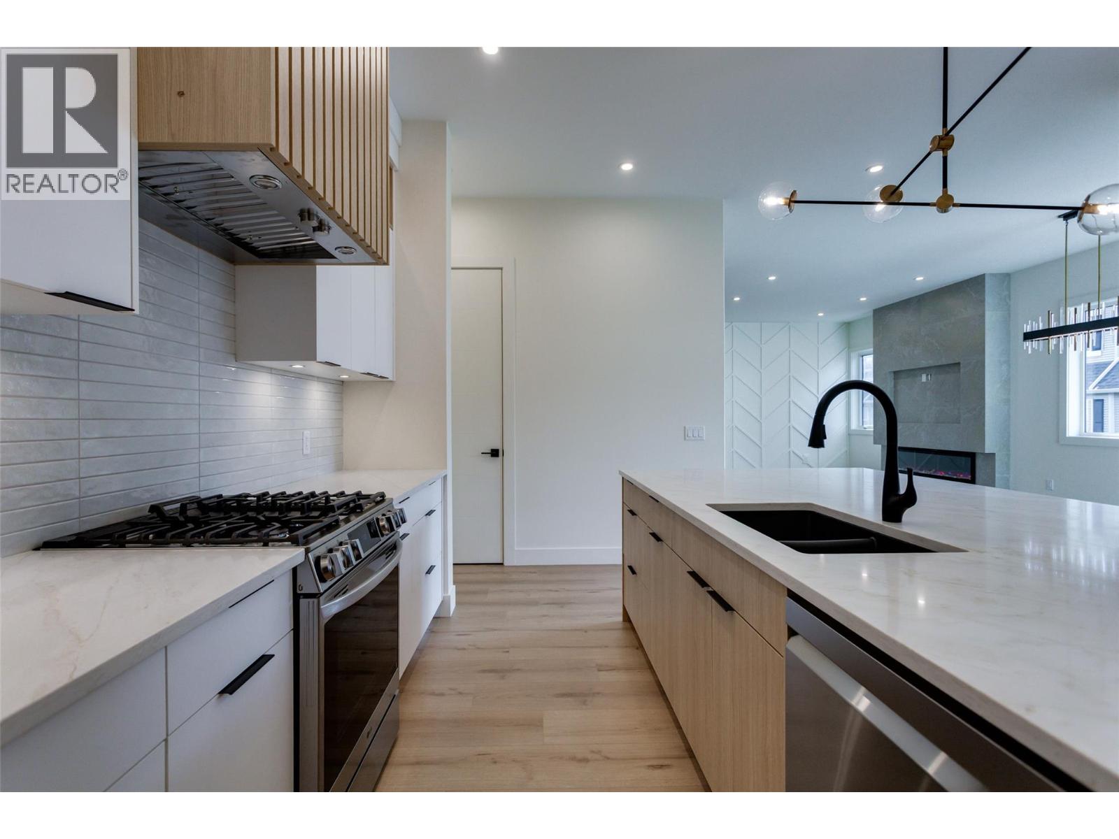 970 Lawson Avenue Unit# 3 Lot# 3, Kelowna, British Columbia  V1Y 6T1 - Photo 30 - 10376124