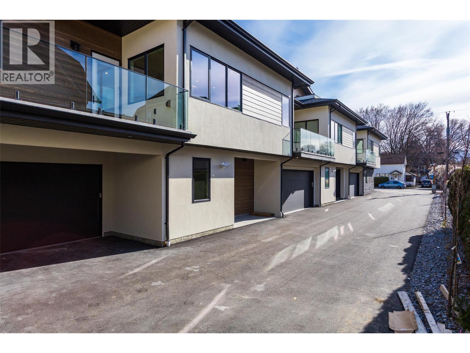970 Lawson Avenue Unit# 3 Lot# 3, Kelowna, British Columbia  V1Y 6T1 - Photo 4 - 10376124